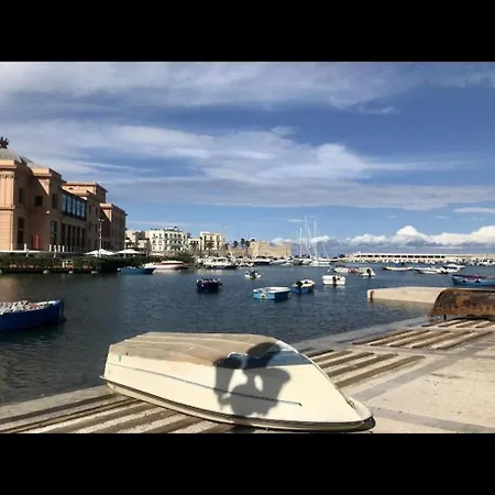 公寓 Isabel House *