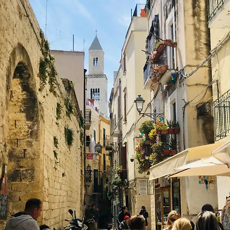 Isabel House Lägenhet Bari